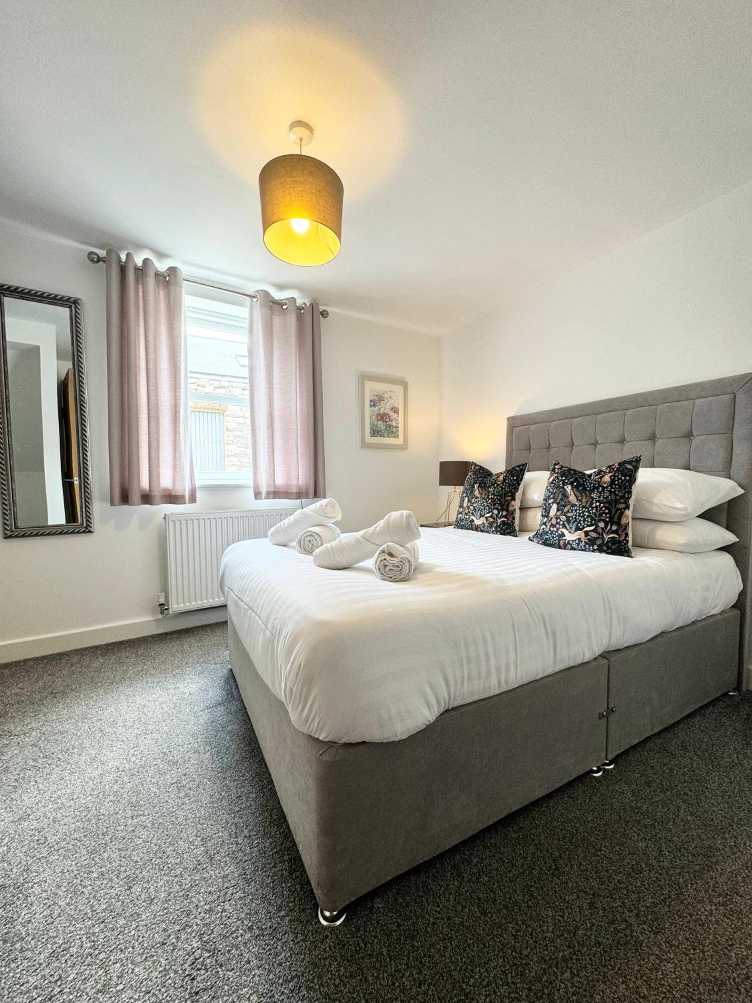 The Kipling Inn, 4 - Bed, Sleeps 7, Pets Welcome * Ulverston