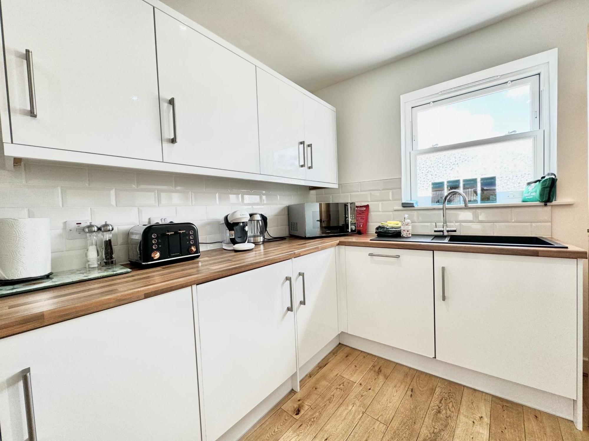 The Kipling Inn, 4 - Bed, Sleeps 7, Pets Welcome *